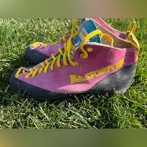 Vintage La Sportiva  "Climbing On The Moon" Label Climbing Shoes Men SZ 11